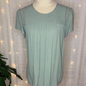 Daniel Rainn Women's Blouse in Soft Teal with Lace Detail